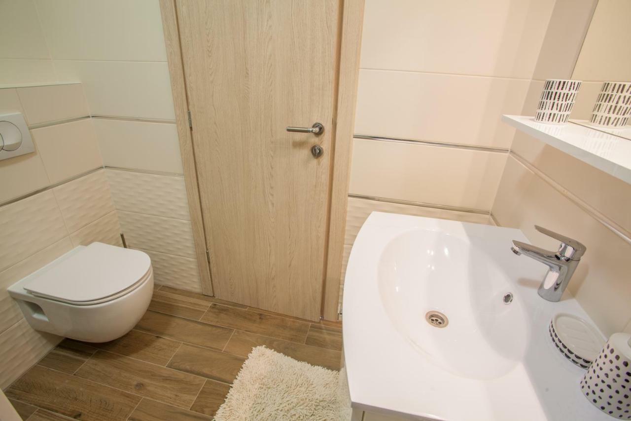 Apartment D ツレス エクステリア 写真