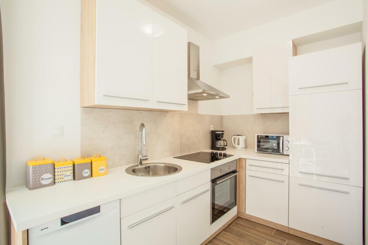Apartment D ツレス エクステリア 写真